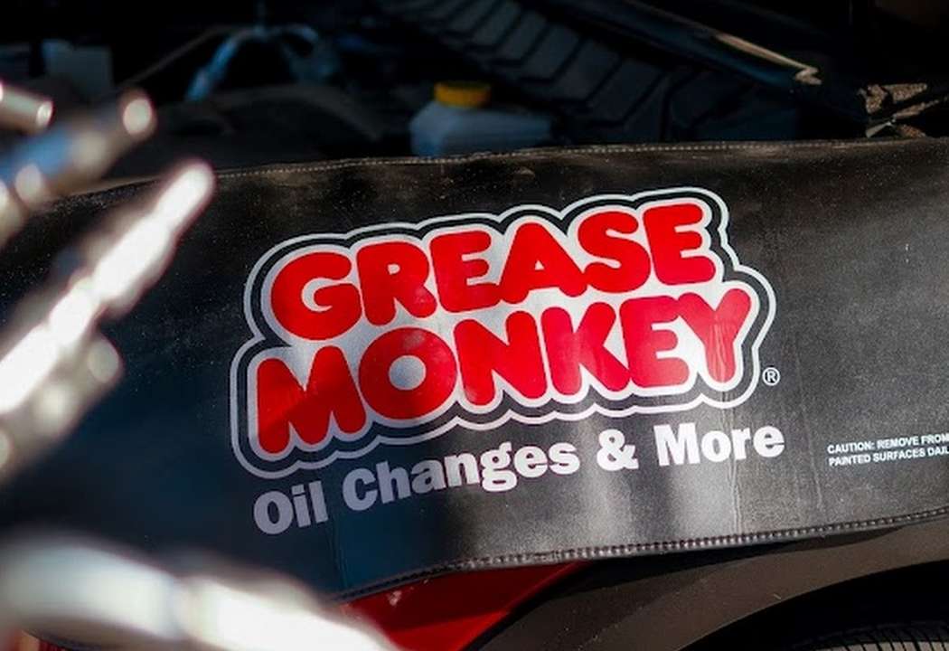 Grease Monkey branding at the South Fulton business